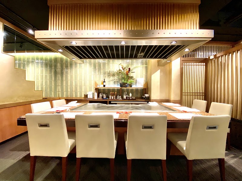 President CHIBO - President CHIBO Japan, 〒542-0086 Osaka, Chuo Ward, Nishishinsaibashi, 1-chōme−3−３ OMホテル日航ビル B2