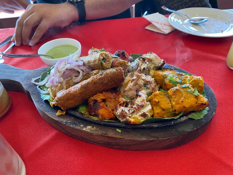 Black Pepper Restaurant - Black Pepper Restaurant 3, Rajpur Rd, Ashtley Hall, Irigation Colony, Karanpur, Dehradun, Uttarakhand 248001, India