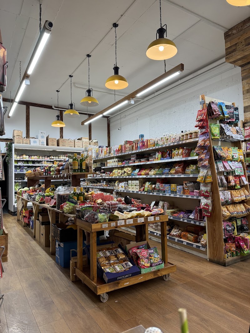 Regent's Natural - Regent's Natural, 1, 1 Chester Gate, Albany St, London NW1 4BU, UK