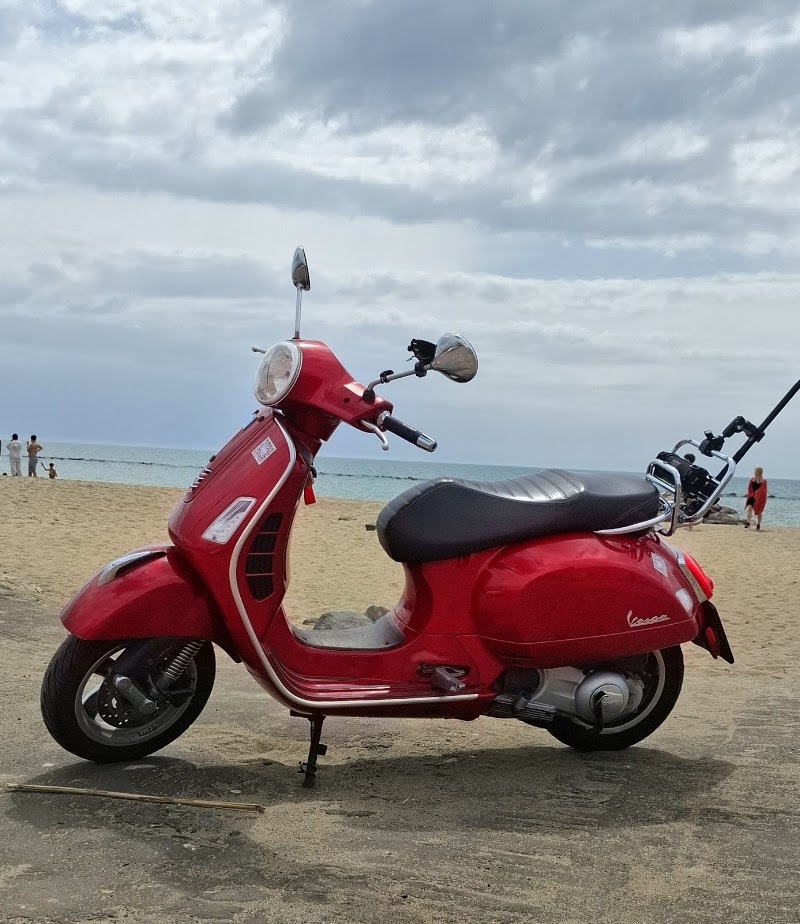 Buzz4tours Vespa Scooter Rental - Buzz4tours Vespa Scooter Rental, Vicolo d'Orfeo, 8, 00193 Roma RM, Italy
