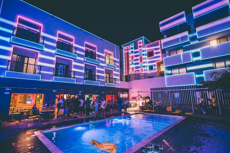 Amistat Island Hostel Ibiza