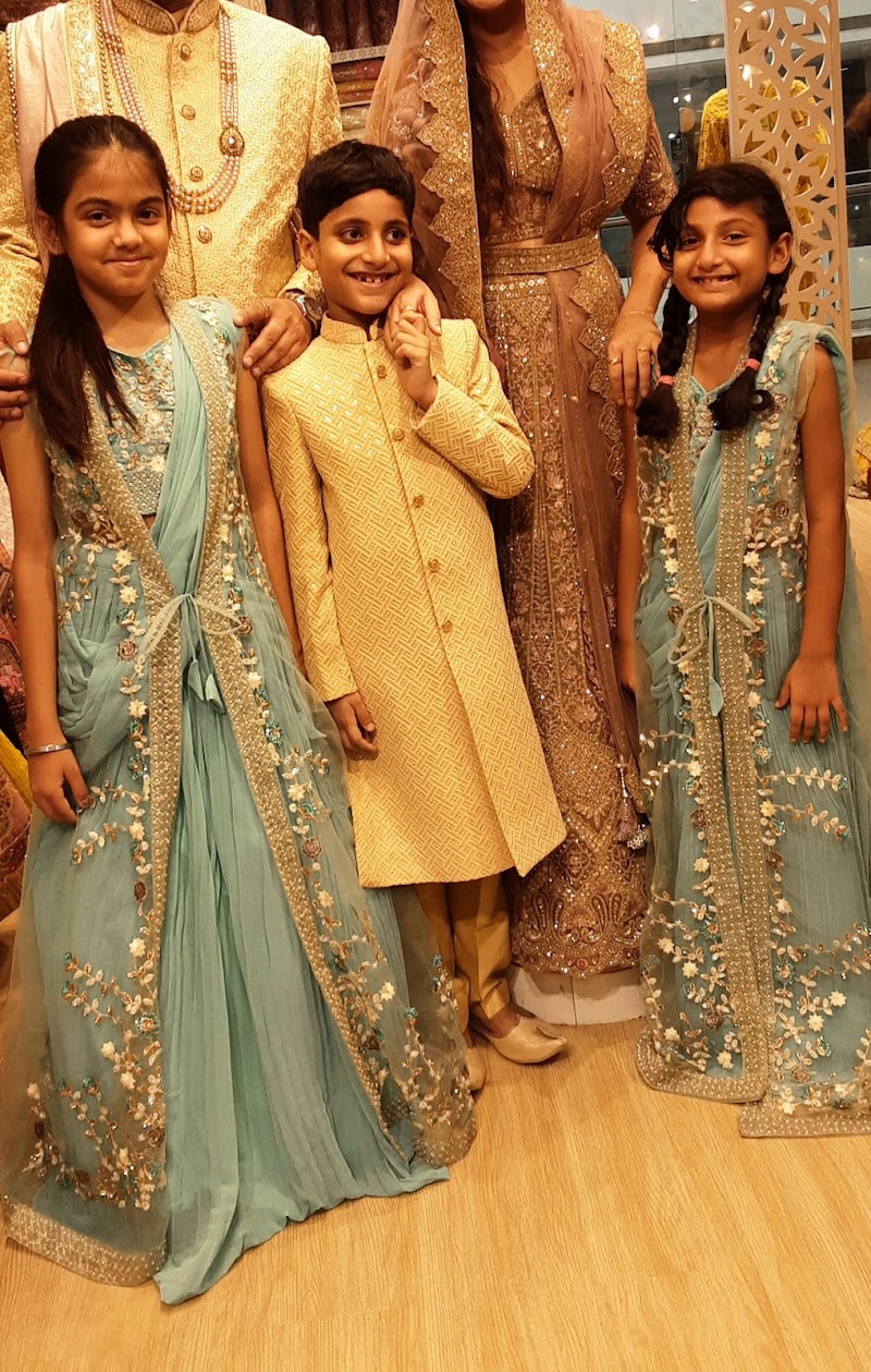 Surya Ethnic - Designer Wedding Studio - Surya Ethnic - Designer Wedding Studio Shop No. 32 & 33, First Floor, MGF Metropolis Mall, Mehrauli-Gurgaon Rd, Sector 28, Maruti Housing Colony, Gurugram, Haryana 122009, India