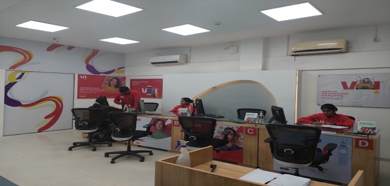 Vi - Vodafone Idea Store - Vi - Vodafone Idea Store, House No 245, Coffee House Chowk, W High Ct Rd, next to Bapat Kirana Store, Gokulpeth, Nagpur, Maharashtra 440010, India