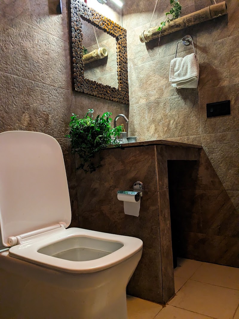 The Fox Retreat - The Fox Retreat, Bhowali-Ramgarh-Mukteshwar Rd, Mukteshwar, Uttarakhand 263138, India