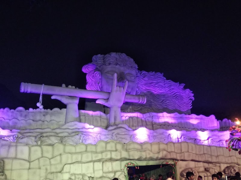 Kumartuli Park - Kumartuli Park, SARBOJANIN DURGOTSAB COMMITTEE, 8B, Abhay Mitra St, Sovabazar, Kumartuli, Shobhabazar, Kolkata, West Bengal 700005, India