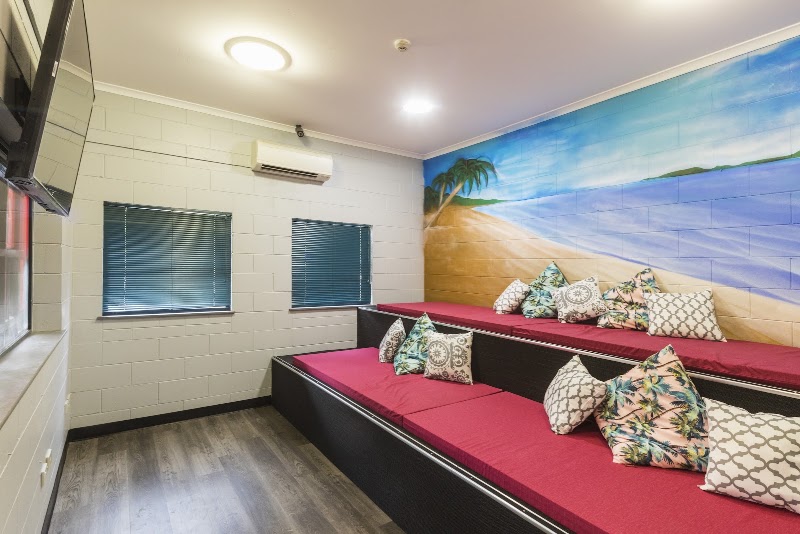 Summer House Cairns - Summer House Cairns 341 Lake St, Cairns North QLD 4870, Australia