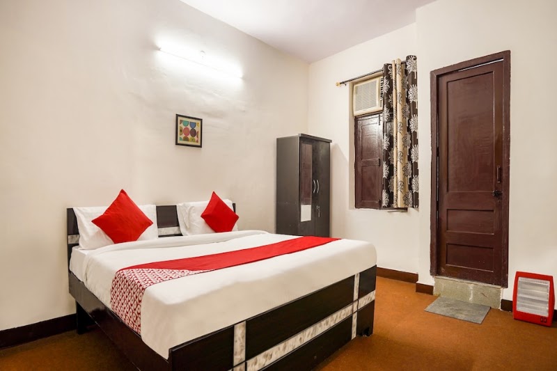 OYO The Royal Villa