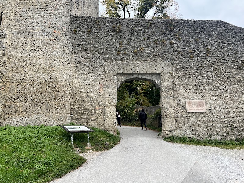 Bürgerwehr - Bürgerwehr, Mönchsberg 19, 5020 Salzburg, Austria