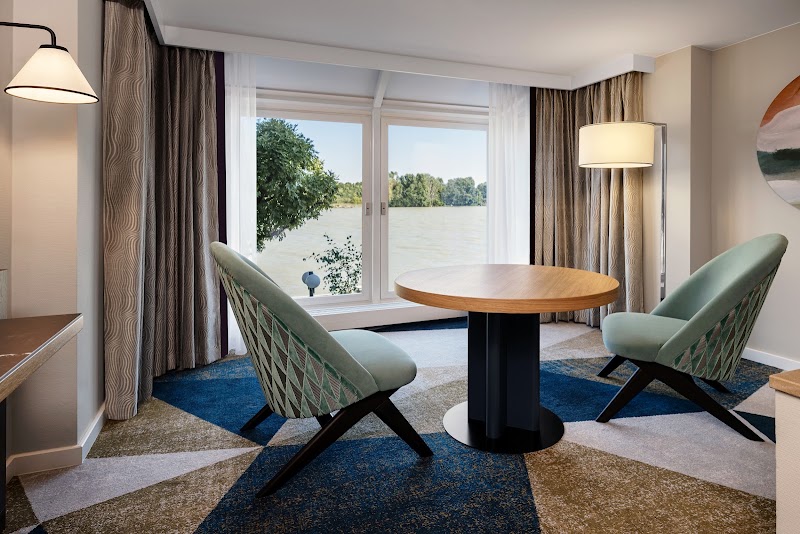 Hilton Vienna Waterfront - Hilton Vienna Waterfront Handelskai 269, 1020 Wien, Austria