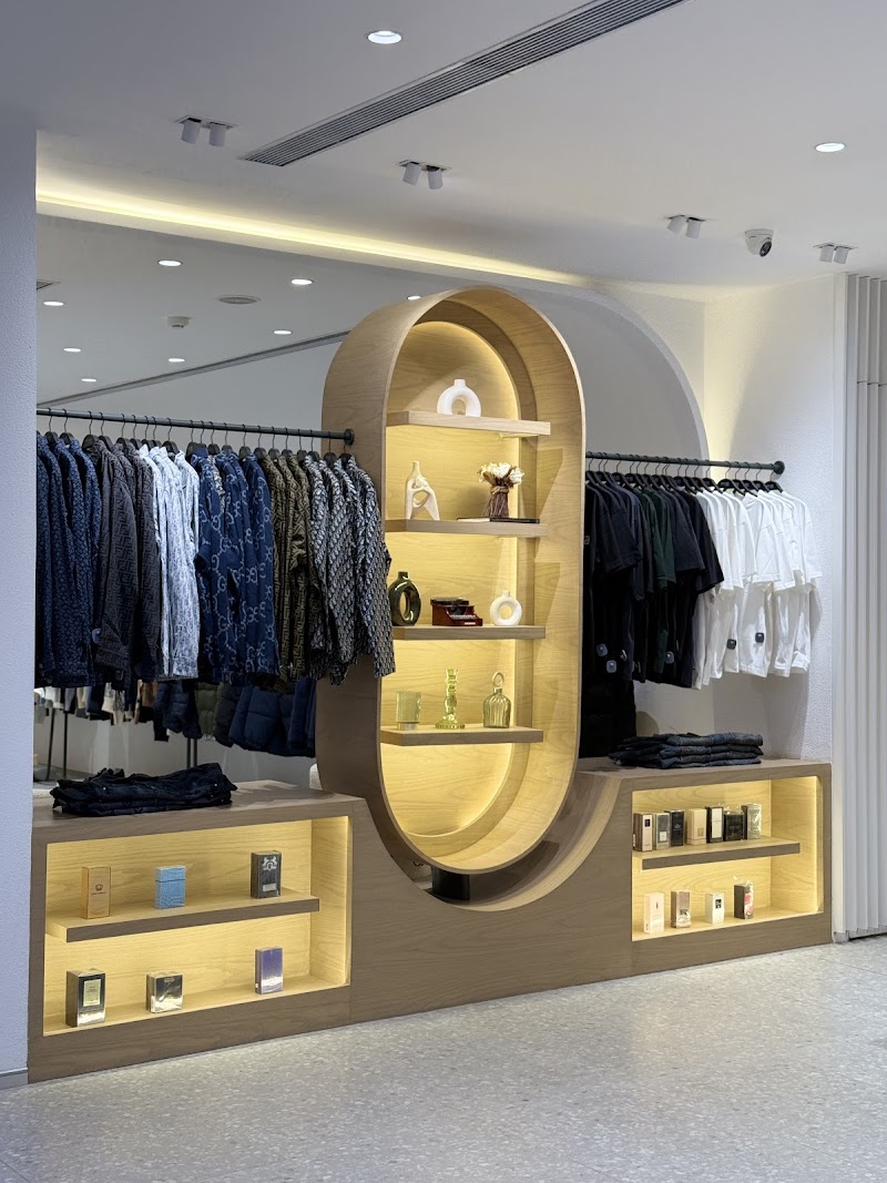Stylish Icon - Stylish Icon 1st floor, above KYMA &, next to Volkswagen showroom, Sector 62, Gurugram, Haryana 122098, India