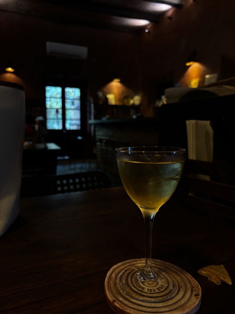 For The Record - Vinyl Bar - For The Record - Vinyl Bar Jukebox, H no 49, Next to Audiophile Goa, nr. मारूती मंदिर, Fontainhas (quarter), Mala, Panaji, Goa 403001, India