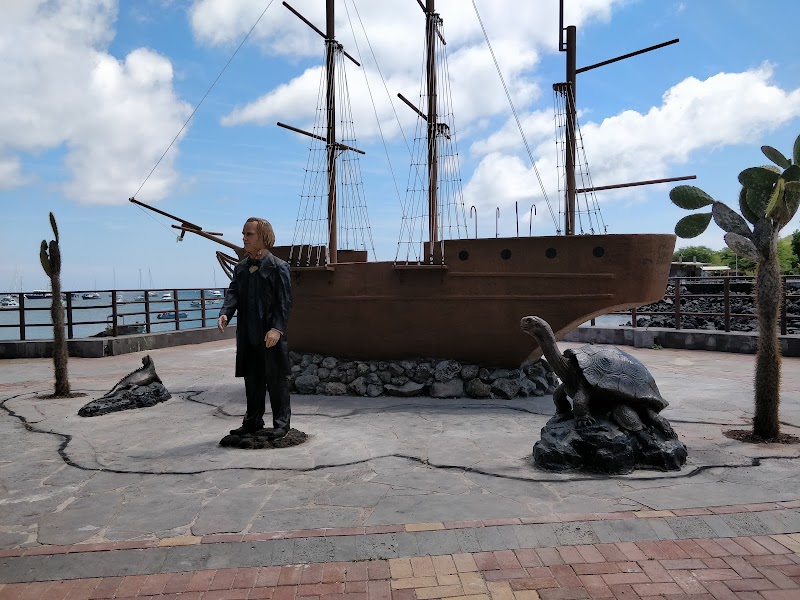 Charles Darwin Statue