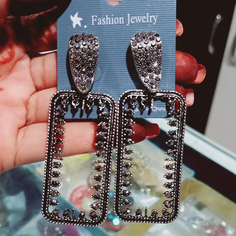 J.N. FASHION - J.N. FASHION, Near khadims showroom gole bazar Besides dress land, gaiety, takes road, Pattnayakpada, Sambalpur, Odisha 768001, India