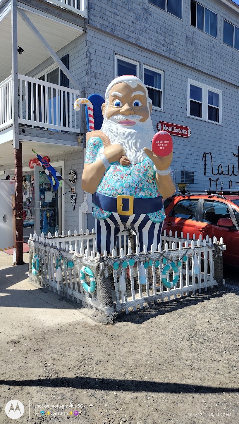 Sand And Santa - Sand And Santa 63 Ocean Blvd, Hampton, NH 03842, USA