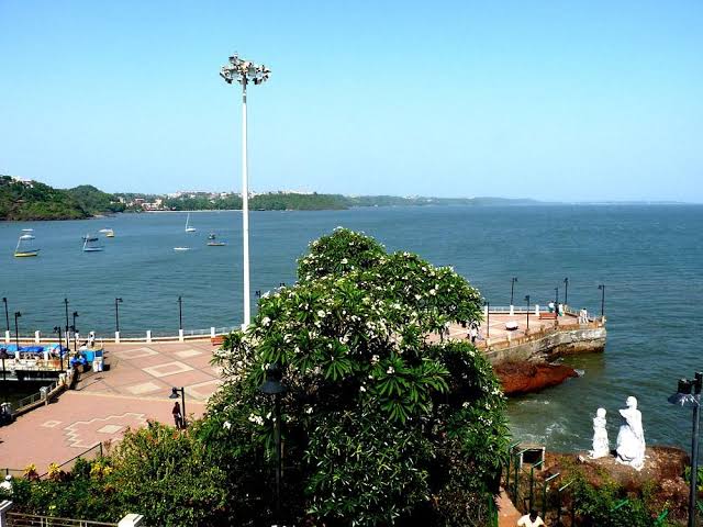 Dona Paula Beach - Dona Paula Beach, Goa 403004, India