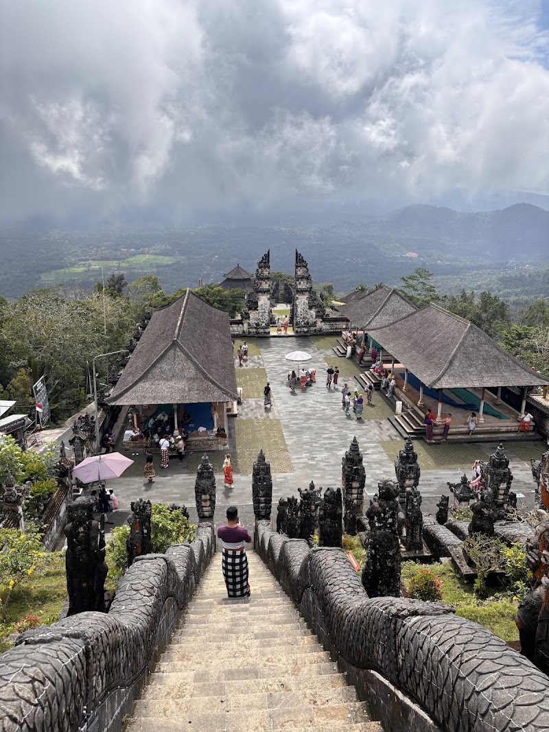 The Gate Enter to Lempuyang Temple - The Gate Enter to Lempuyang Temple, JJ5H+MRV, Tri Buana, Abang, Karangasem Regency, Bali 80852, Indonesia