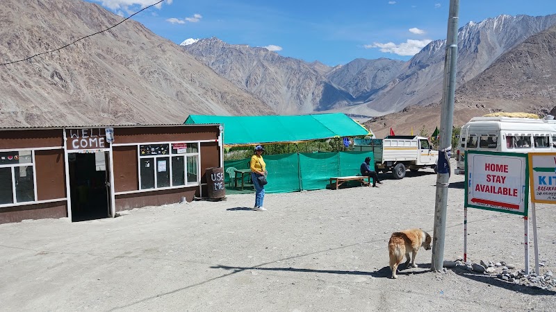 Shyok Village Food point - Shyok Village Food point Shyok Valley Rd, Tyakshi, 54JR+MG3, Shyok, 194101