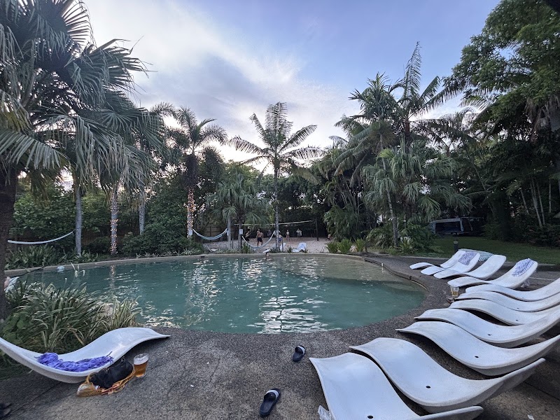 Summer House Cairns - Summer House Cairns 341 Lake St, Cairns North QLD 4870, Australia