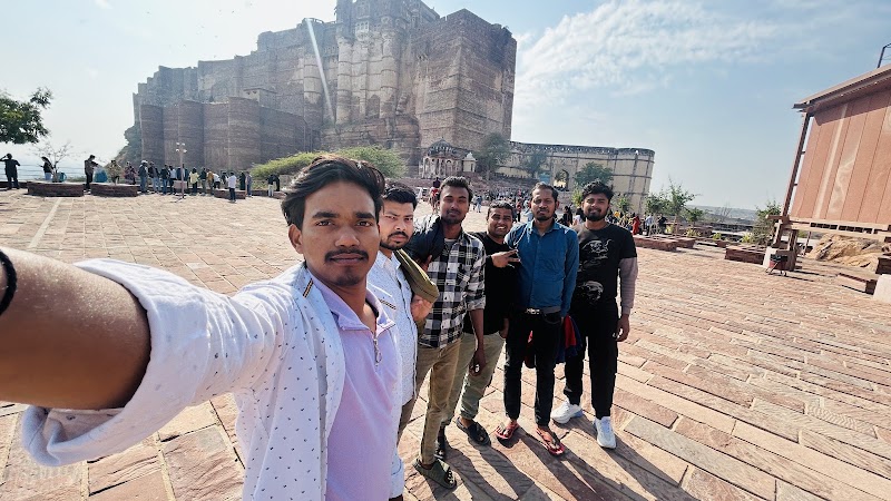 Jodhpur blue city tourist guide - Jodhpur blue city tourist guide, Shop no. 44, Clock Tower Rd, near pan gali, Sri Ganganagar, Jodhpur, Rajasthan 342001, India