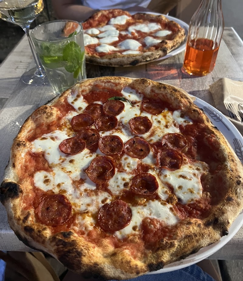 Pizzeria La Spiga - Pizzeria La Spiga, Lerchenfelder Str. 65, 1070 Wien, Austria