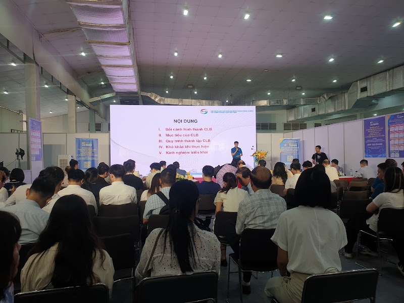 Hanoi International Exhibition Center - Hanoi International Exhibition Center Ng. 91 P. Lý Thường Kiệt/P. Trần Quốc Toản/94 Trần Hưng Đạo, Cửa Nam, Hà Nội 111000, Vietnam