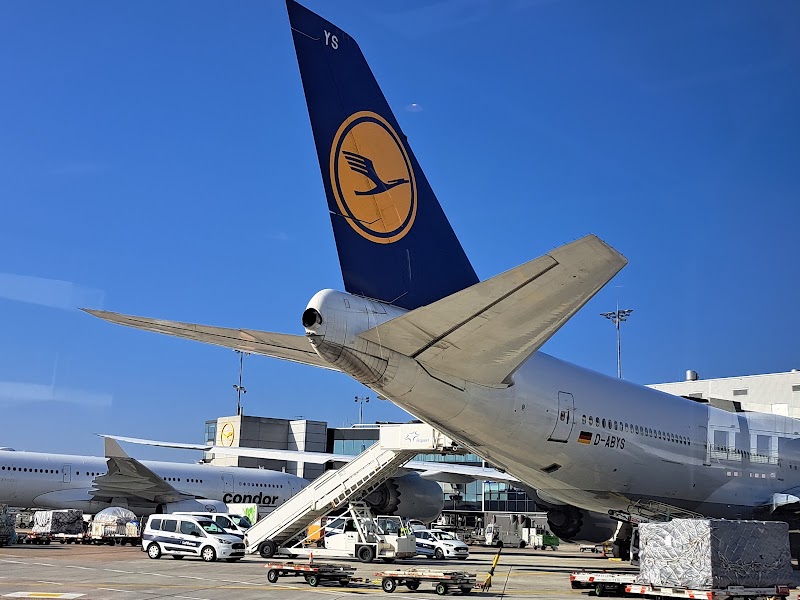 Lufthansa-Basis FRA - Lufthansa-Basis FRA Am Flughafen, 60549 Frankfurt am Main, Germany