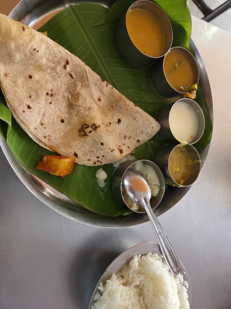Hotel Mysuru Ruchi - Hotel Mysuru Ruchi Ashoka Rd, Menna Bazzar, Mandi Mohalla, Mysuru, Karnataka 570001, India