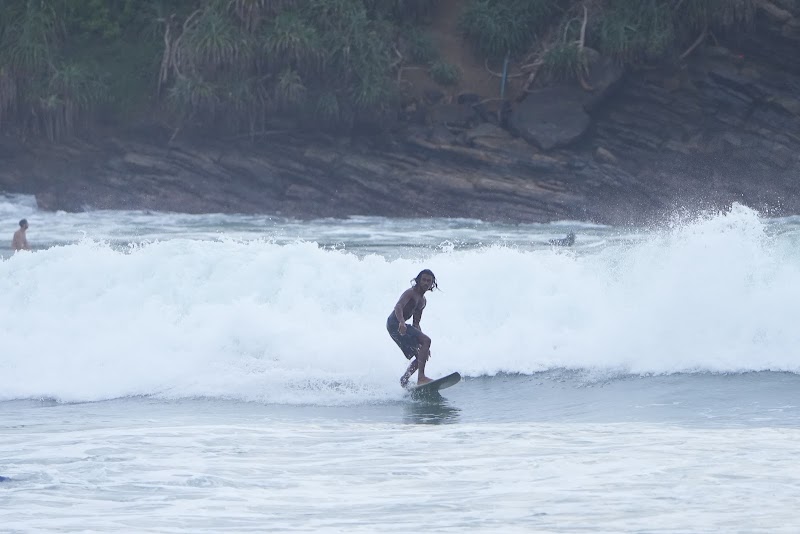 HIRIKETIYA LIYO 🍀 surf school - HIRIKETIYA LIYO 🍀 surf school Hiriketiya Beach Rd, Dickwella 81200, Sri Lanka