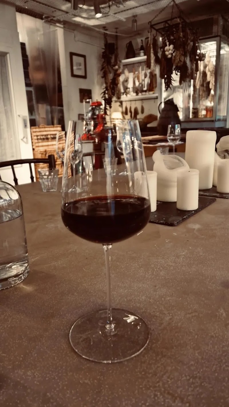 Wine Bar Mayfair - Wine Bar Mayfair 64 S Audley St, London W1K 2QT, UK
