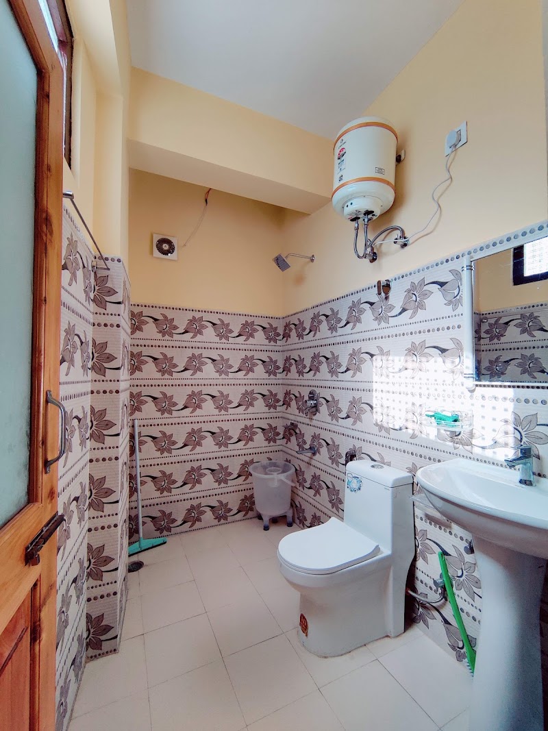 Apple farm homestay - Apple farm homestay, Nangabagh, near Paragliding point, Bandrol, Chhatan Seri, Himachal Pradesh 175128, India