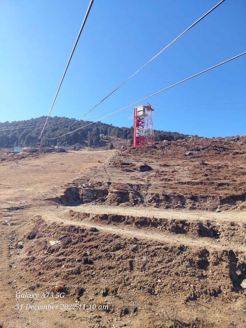 Auli Hill Station - Auli Hill Station GHH7+CF3, Auli Laga Salude, Uttarakhand 246443, India