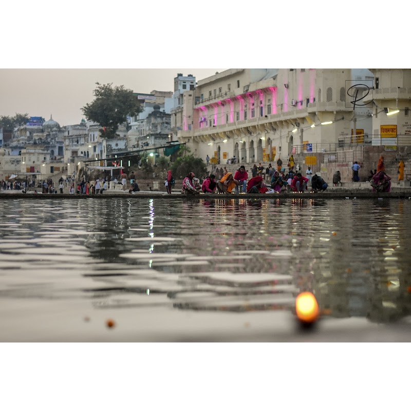 Jagatpita Shri Brahma Mandir - Jagatpita Shri Brahma Mandir, Brahma Temple Rd, Pushkar, Rajasthan 305022, India