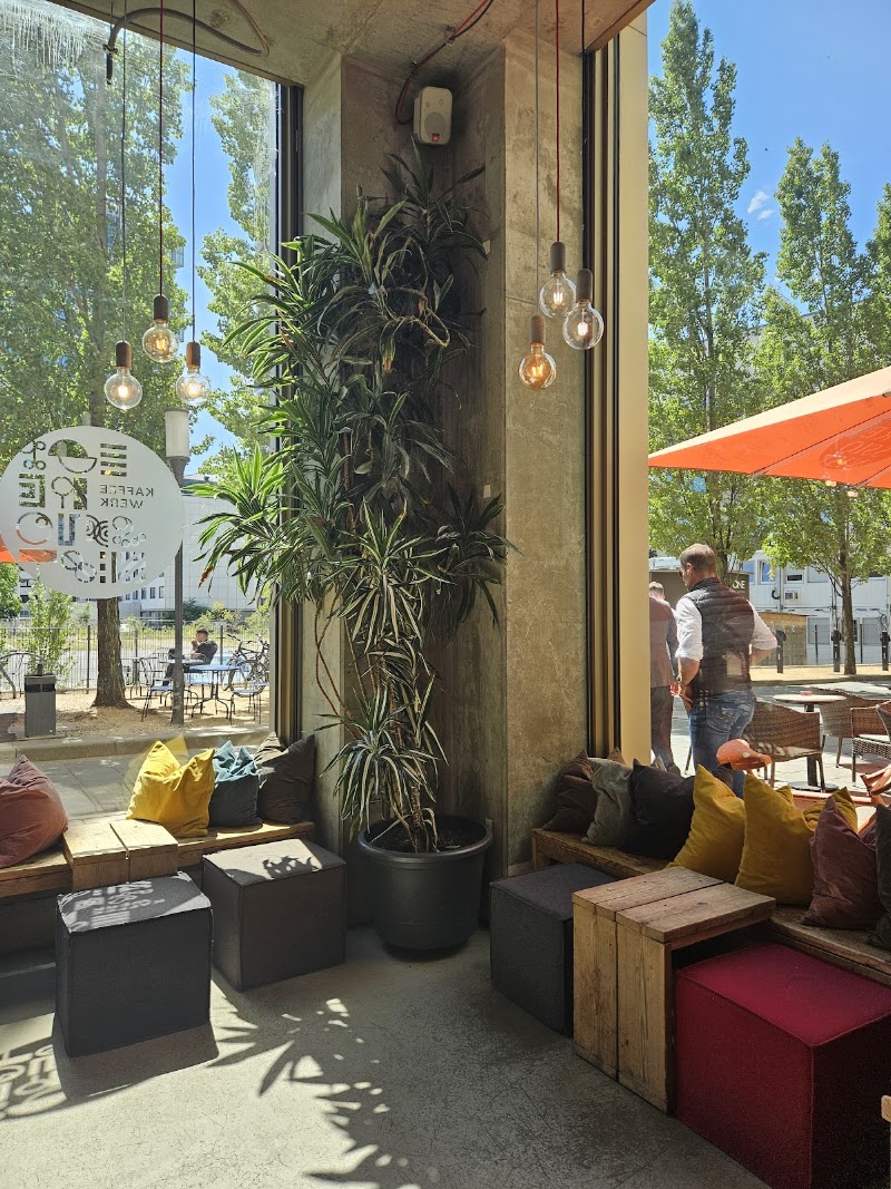 Kaffeewerk Espressionist - Kaffeewerk Espressionist, Friedrich-Ebert-Anlage 35-37, Südseite Tower 185, Innenstadt I, 60327 Frankfurt am Main, Germany