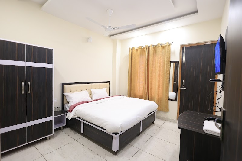 Knights' Inn - Knights' Inn, Diyar chowk, NH 21, Post Office Pipalaage, Bhuntar, Shillihar, Himachal Pradesh 175125, India