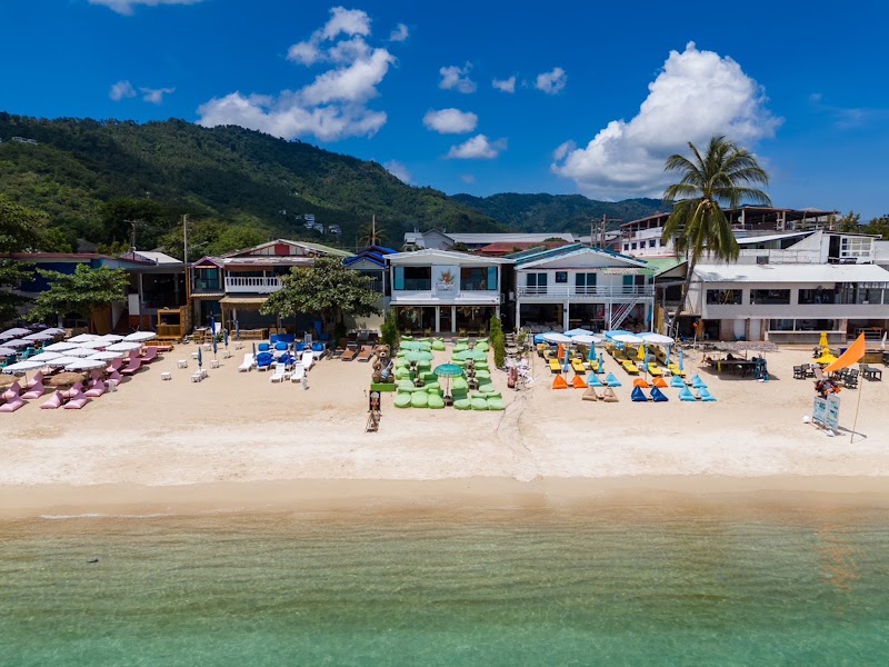 Aidan Beachfront Suites