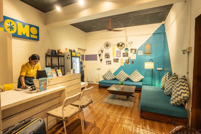 Locomo Hostel OG | Stay • Work • Eat - Locomo Hostel OG | Stay • Work • Eat 2nd Flr, Krishna Villa, abv Bank Of Maharashtra, Monghibai Rd, Navpada, Vile Parle East, Vile Parle, Mumbai, Maharashtra 400057, India