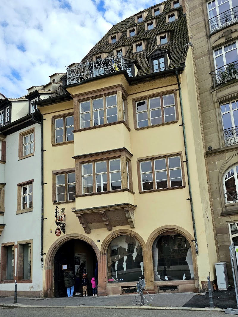 Alsatian Museum - Alsatian Museum 23-25 Quai Saint-Nicolas, 67000 Strasbourg, France