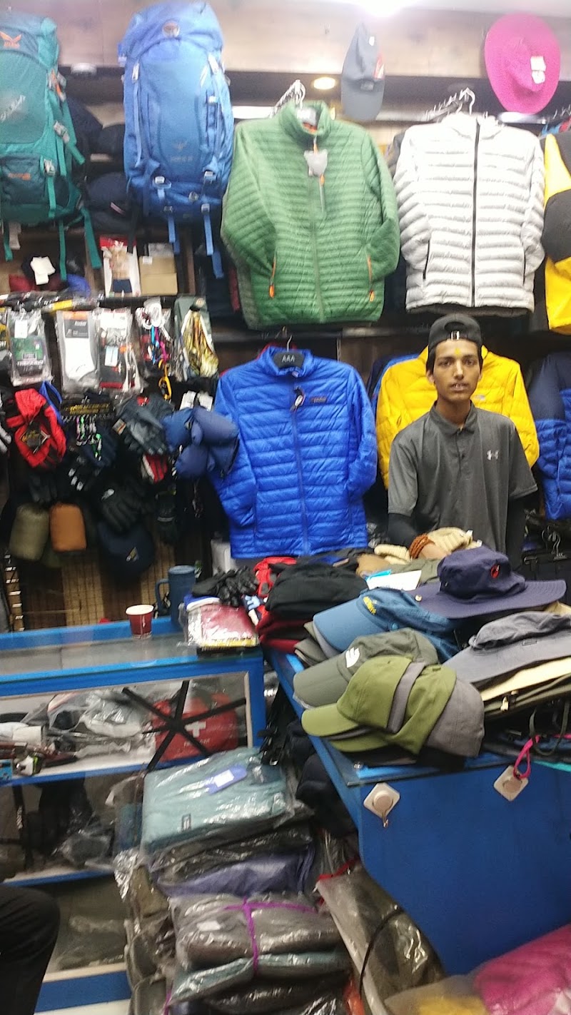 Peakmandu outdoor - Kalapatthar - Peakmandu outdoor - Kalapatthar Saat Ghumti Marg, Kathmandu 44600, Nepal