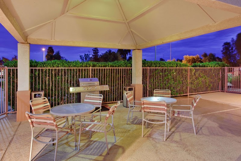 Sonesta Simply Suites Phoenix Tempe - Sonesta Simply Suites Phoenix Tempe, 1335 W Baseline Rd, Tempe, AZ 85283, USA