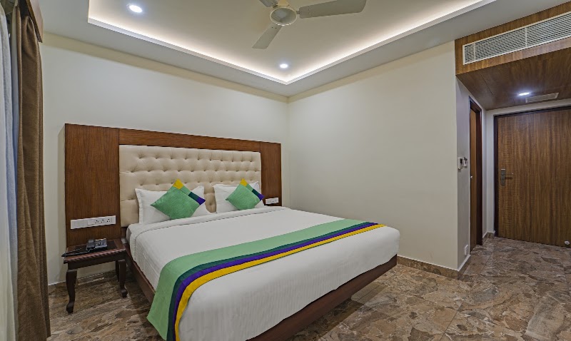 Treebo Aaravi Residency, 800 Mtrs From Promenade Beach - Treebo Aaravi Residency, 800 Mtrs From Promenade Beach 195, Chinna Subburaya Pillai St, MG Road Area, Puducherry, 605001, India