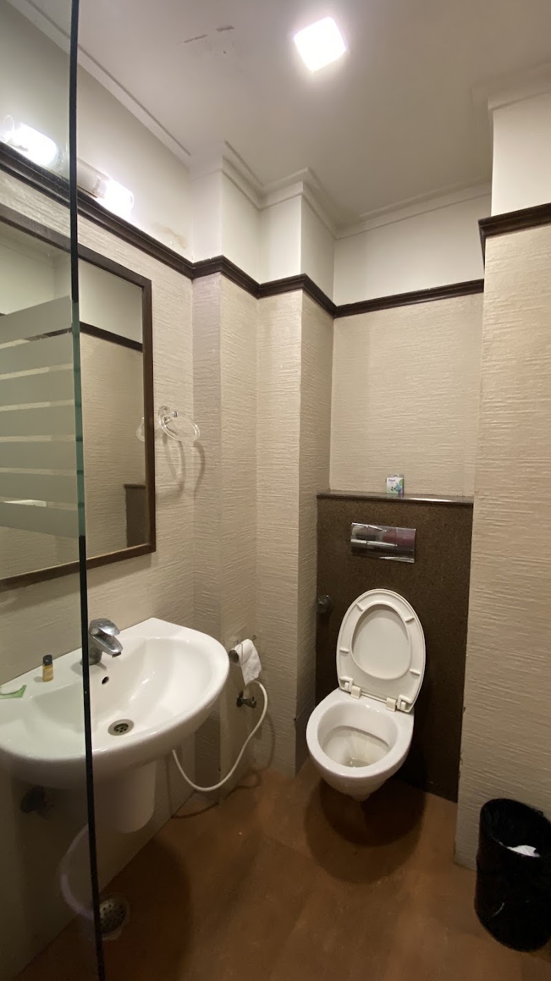 hotel dasaprakash udupi brindavan - hotel dasaprakash udupi brindavan, 18/163A/6, Agra Shamshabad Raja Kherah Marg, near Amit Jaggi Hospital, Vibhav Nagar, Tajganj, Agra, Uttar Pradesh 282001, India