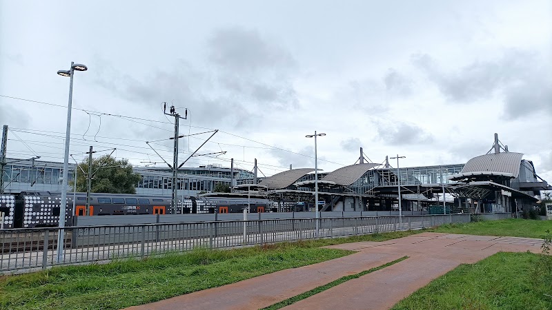 Bahnhof Düsseldorf Flughafen - Bahnhof Düsseldorf Flughafen, District 5, 40472 Düsseldorf, Germany