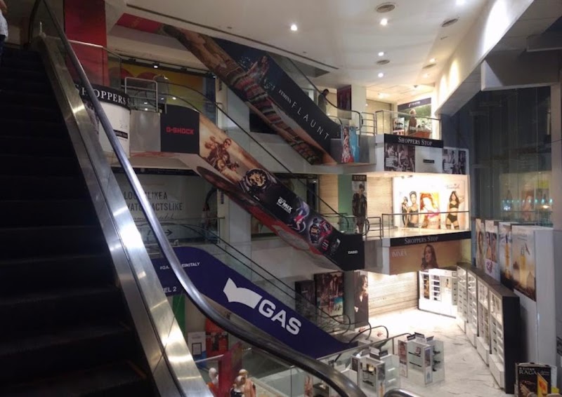 PVR Dynamix Mall Juhu Mumbai - PVR Dynamix Mall Juhu Mumbai 5th floor, Dynamix Mall, Parulekar Rd, above Shoppers stop, near Chandan Cinema, Sainath Nagar, MHADA Colony, Juhu, Mumbai, Maharashtra 400049, India