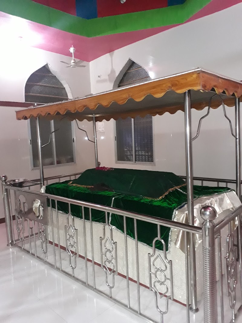 Hazath Syed Chand Sha Wali - Hazath Syed Chand Sha Wali, Bajrang Chowk, Kailashpuri Rd, Brambhpuri, Raipur, Chhattisgarh 492001, India
