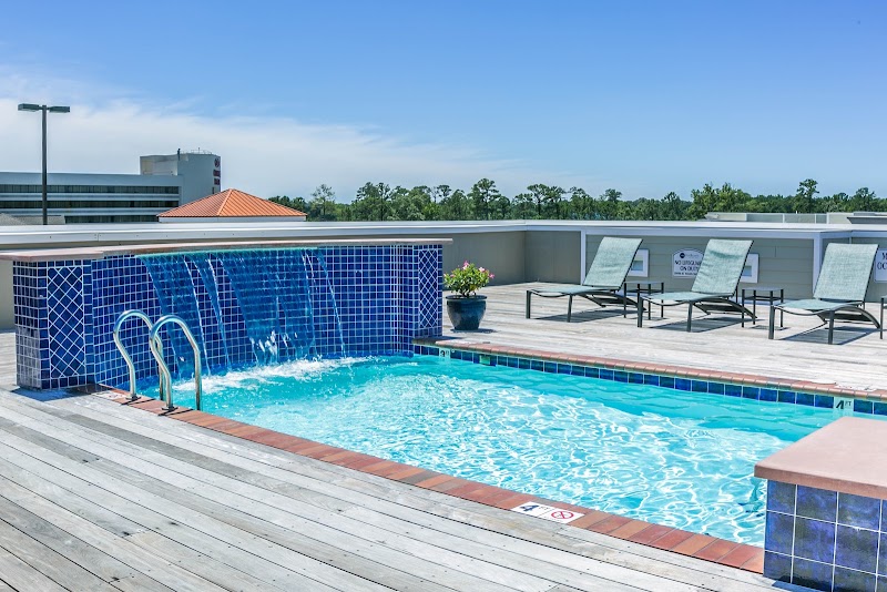 Midtown At Town Center Apartments - Midtown At Town Center Apartments 4432 Bonney Rd, Virginia Beach, VA 23462, USA