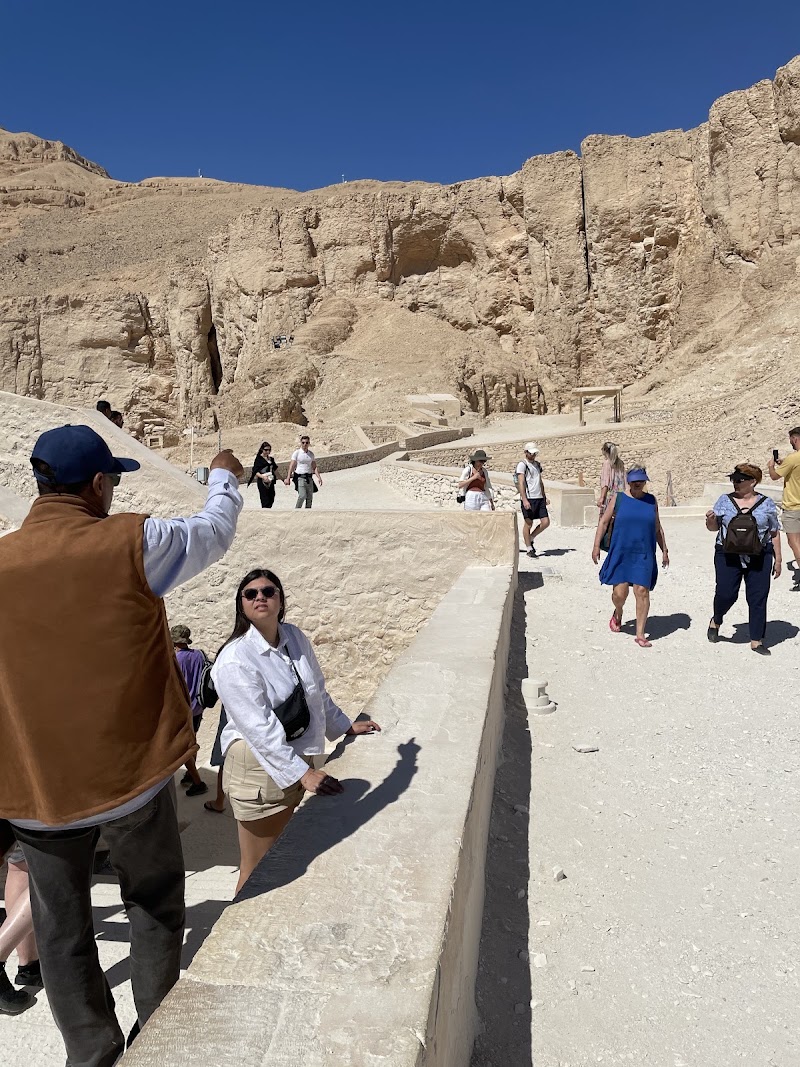 Memphis Tours Egypt - Memphis Tours Egypt, MJPQ+VRW، Cornish Street، Gazirat Al Awameyah, Luxor, Luxor Governorate 1362243, Egypt