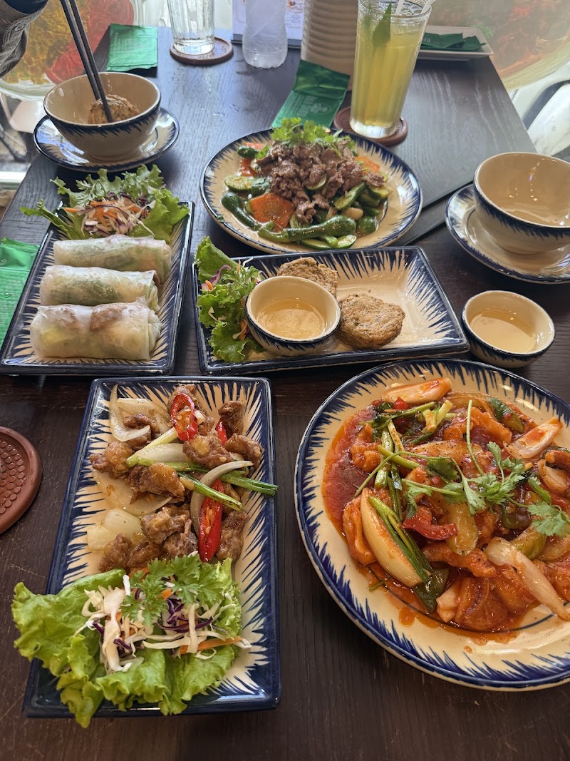 Halo Saigon - Vietnamese Cuisine & Vegan Food - Halo Saigon - Vietnamese Cuisine & Vegan Food 213 Lý Tự Trọng, Bến Thành, Hồ Chí Minh 700000, Vietnam