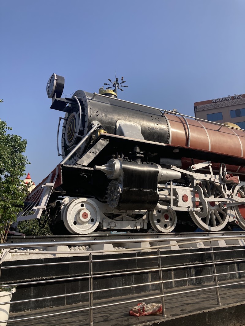 Varanasi Junction - Varanasi Junction, 8XGP+HHW, Varanasi Railway Sta Rd, Railwayganj Colony, Varanasi, Uttar Pradesh 221002, India