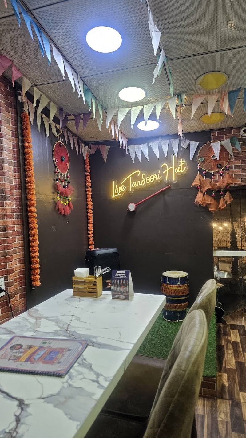 Tandoori Hut RPD - Tandoori Hut RPD 64, K 26, New Link Rd, opp. Bikaji Sweets, Old Sonal Industrial Estate, Kanchpada, Malad West, Mumbai, Maharashtra 400064, India