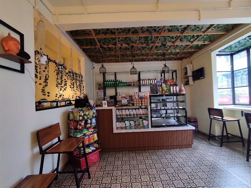 Kalimpong bakers cafe - Kalimpong bakers cafe opp:- bank of Baroda, Rishi Rd, Kalimpong, West Bengal 734301, India